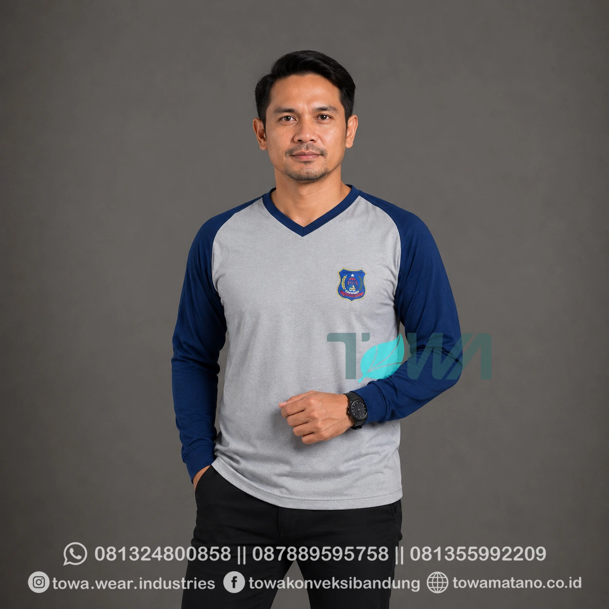 T-shirt Kaos Oblong Lengan Panjang V Neck Bahan Cotton Combed 24s Warna Abu Navy Sablon Plastisol